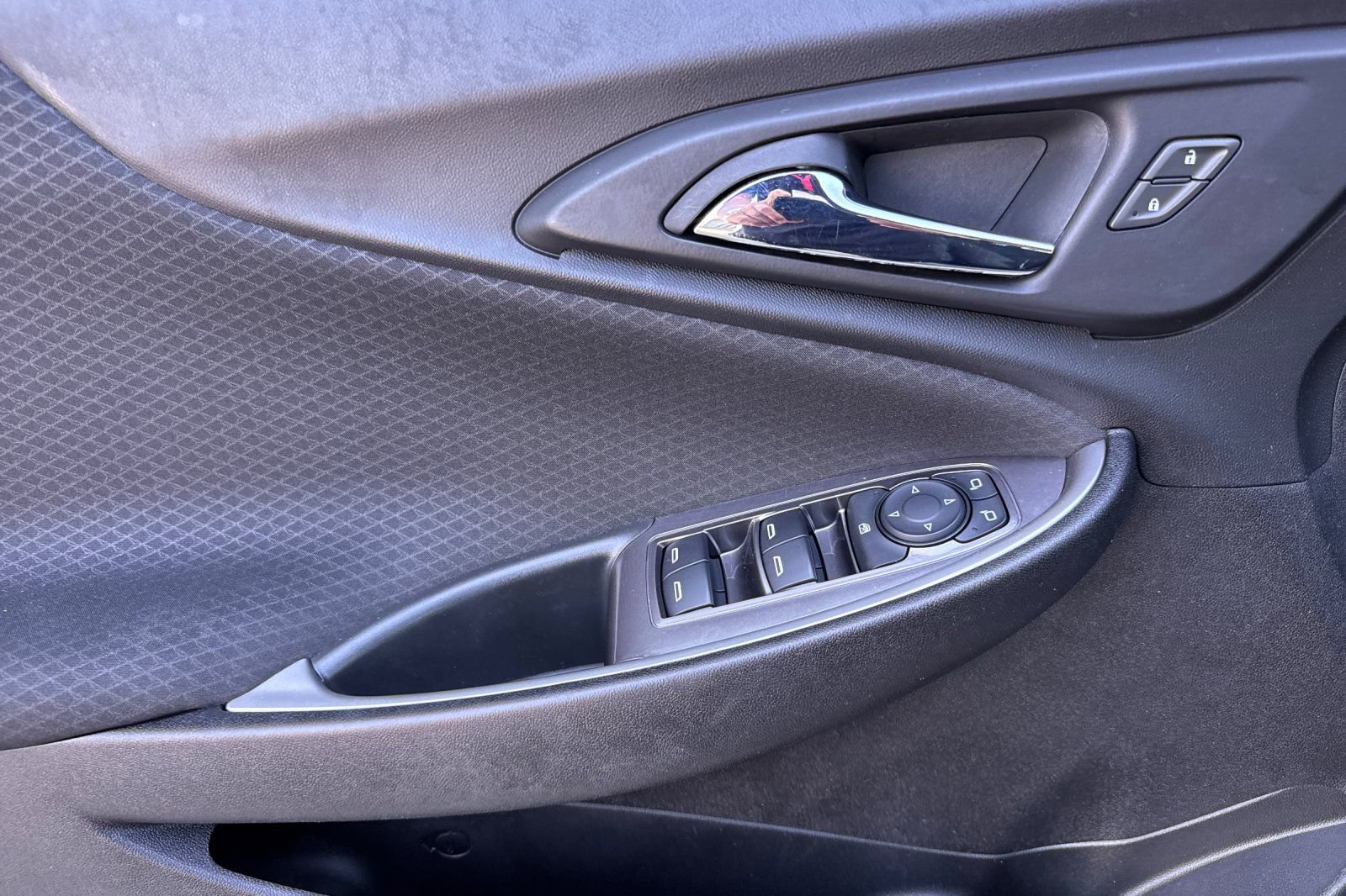 Used 2022 Chevrolet Malibu LS w/ Driver Confidence Package II image 10