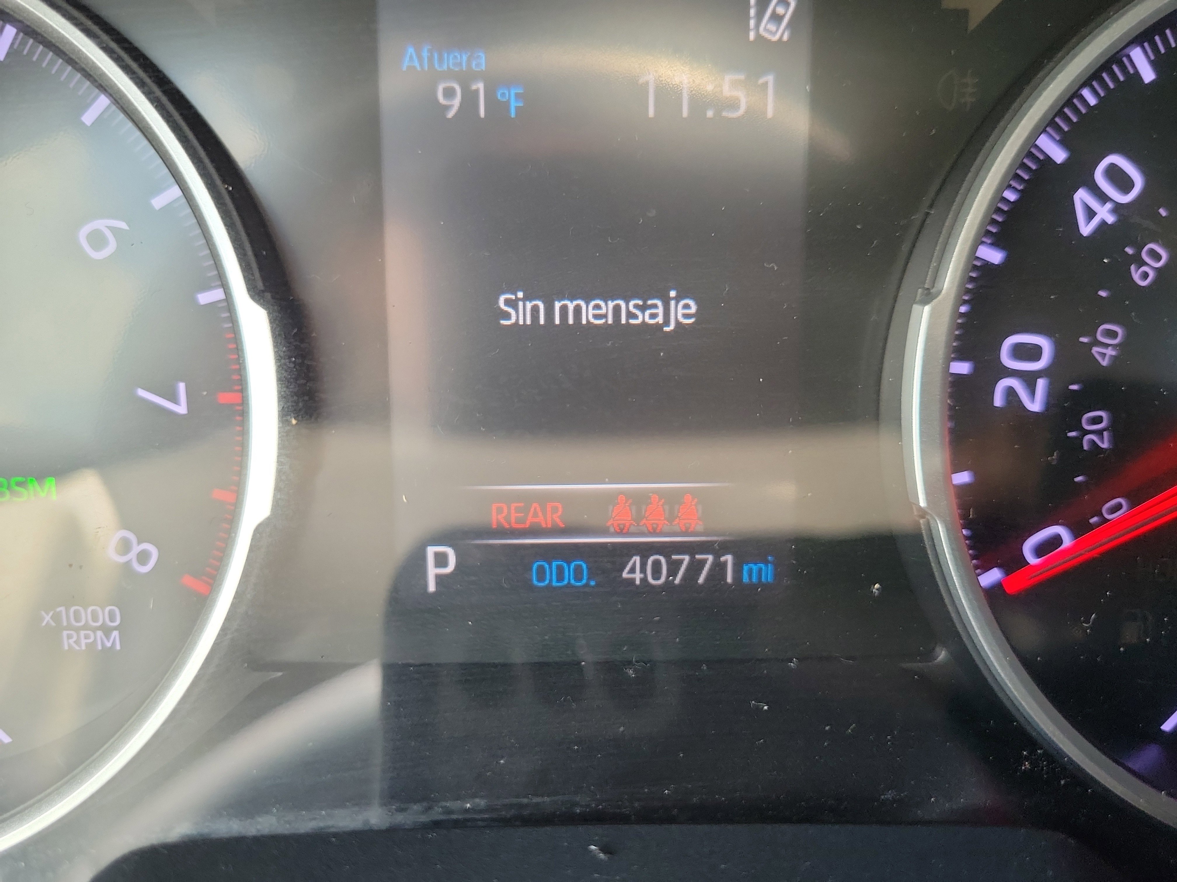 Used 2021 Toyota RAV4 XLE Premium FWD image 25
