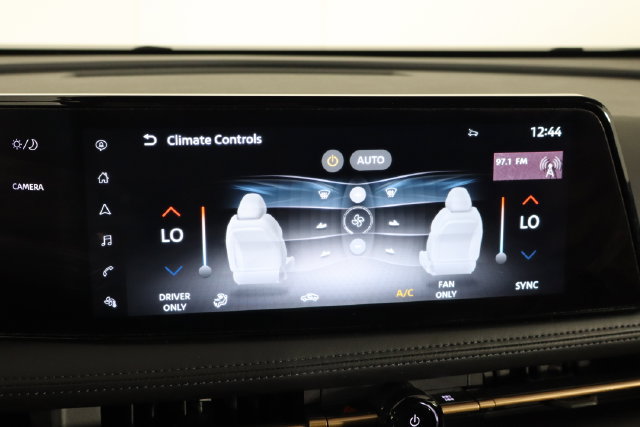 Used 2023 Nissan Ariya FWD image 33