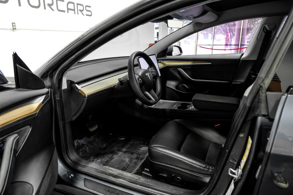 Used 2023 Tesla Model 3 Long Range AWD/4WD image 3