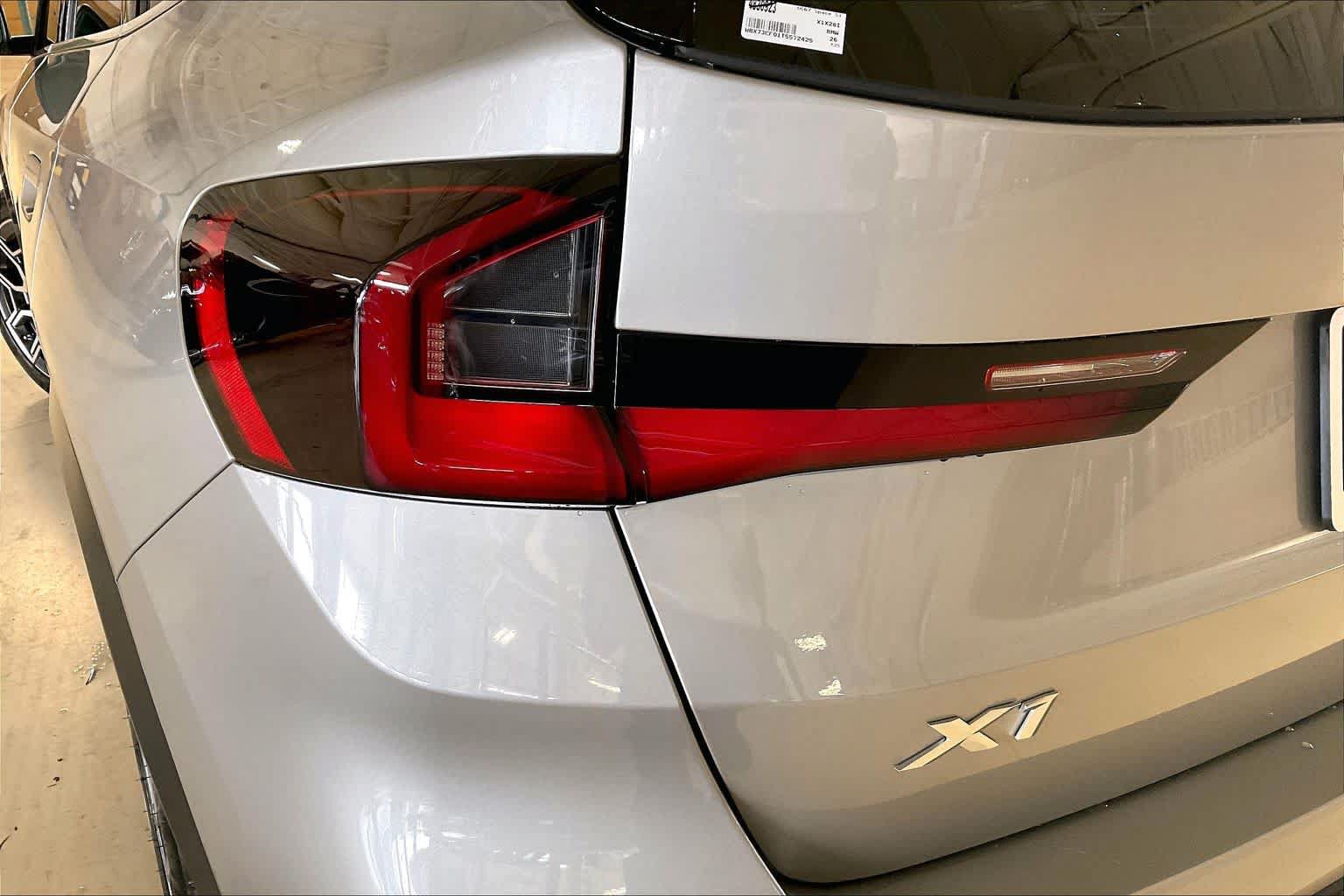 Used 2026 BMW X1 xDrive28i w/ Technology Package AWD/4WD image 14