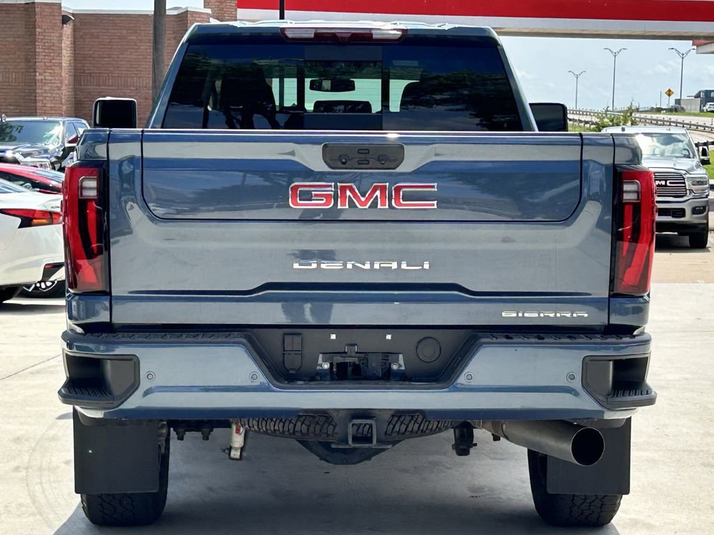 Used 2025 GMC Sierra 3500 Denali AWD/4WD image 5