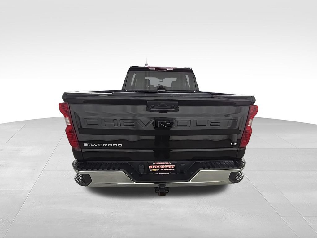 Used 2024 Chevrolet Silverado 1500 LT AWD/4WD image 8