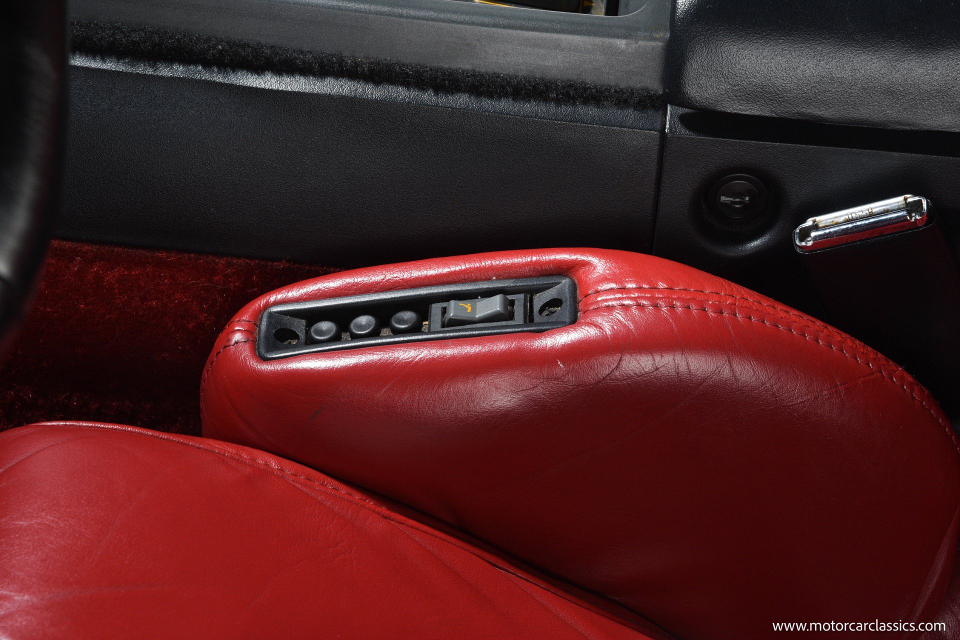Used 1990 Chevrolet Corvette ZR-1 RWD image 28