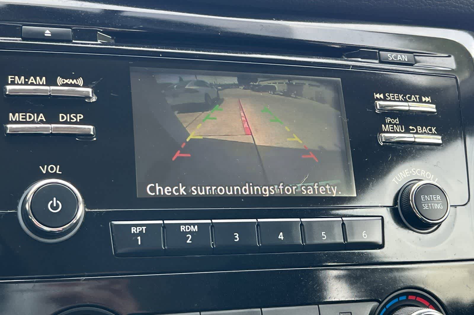 Used 2017 Nissan Rogue S FWD image 22