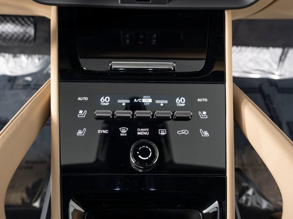New 2026 Porsche Cayenne Coupe AWD/4WD image 32
