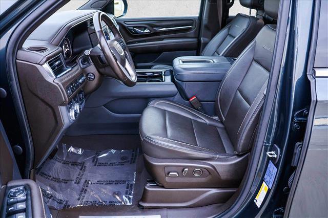 Used 2021 GMC Yukon Denali w/ Denali Ultimate Package image 12