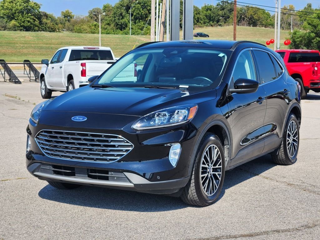 Used 2022 Ford Escape Titanium w/ Titanium Premium Package image 3