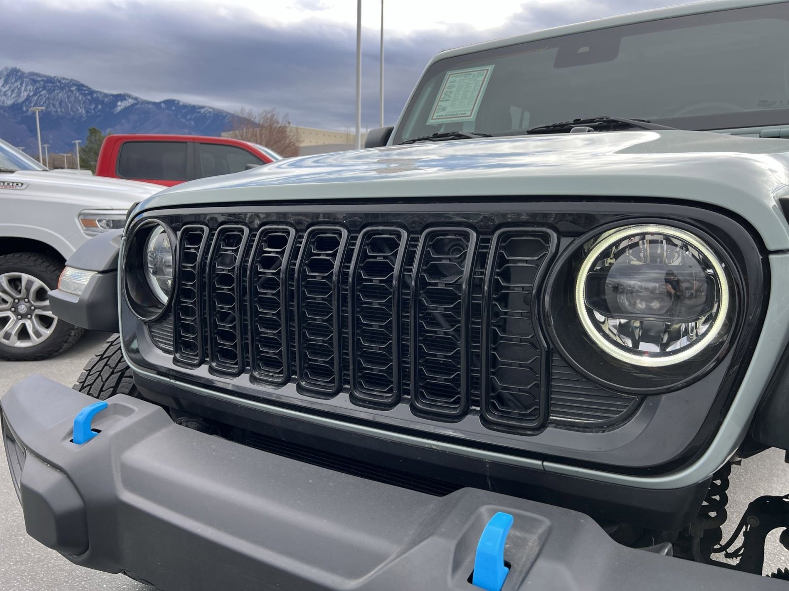 Used 2024 Jeep Wrangler Willys image 11