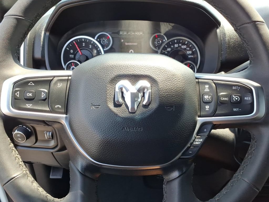 Certified 2025 RAM 2500 Big Horn AWD/4WD image 5