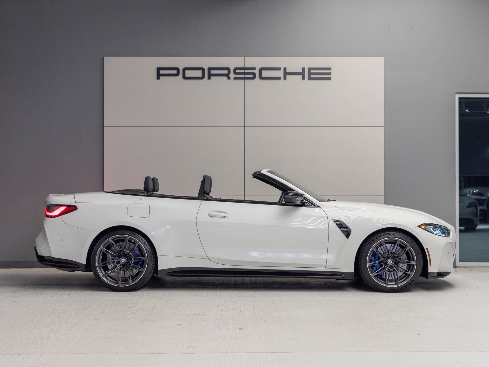 Used 2023 BMW M4 xDrive Competition image 10