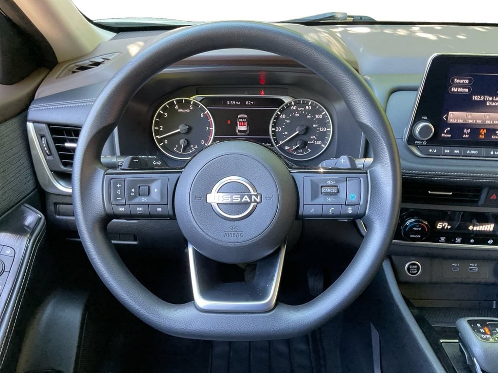 Used 2023 Nissan Rogue SV AWD/4WD image 17