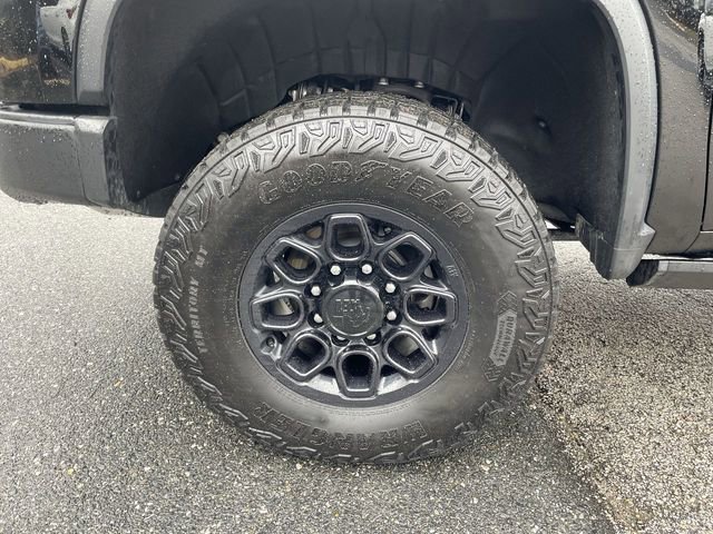 Used 2025 Chevrolet Silverado 2500 ZR2 w/ ZR2 Bison Edition image 16