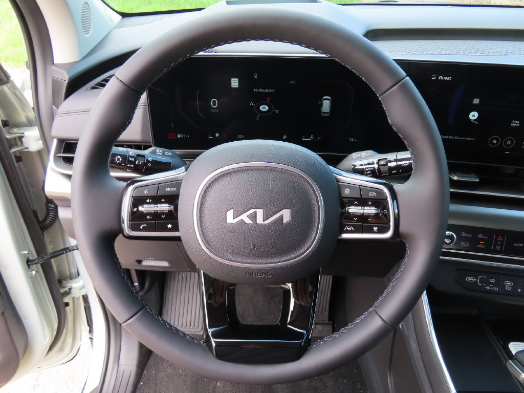 New 2026 Kia Carnival SX Prestige FWD image 4