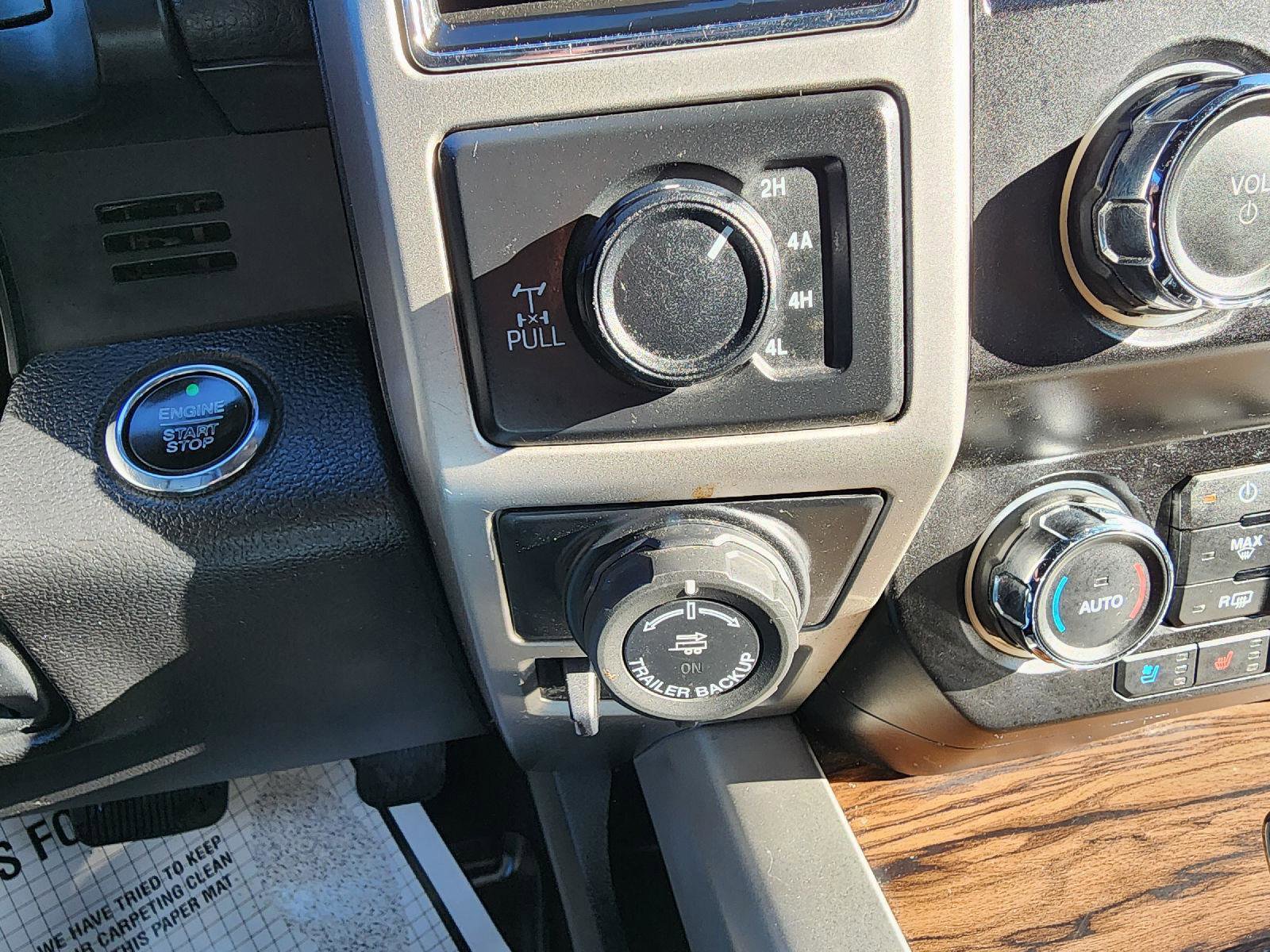 Used 2020 Ford F150 Lariat w/ FX4 Off-Road Package AWD/4WD image 16