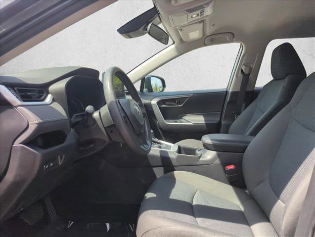 Used 2025 Toyota RAV4 LE AWD/4WD image 11