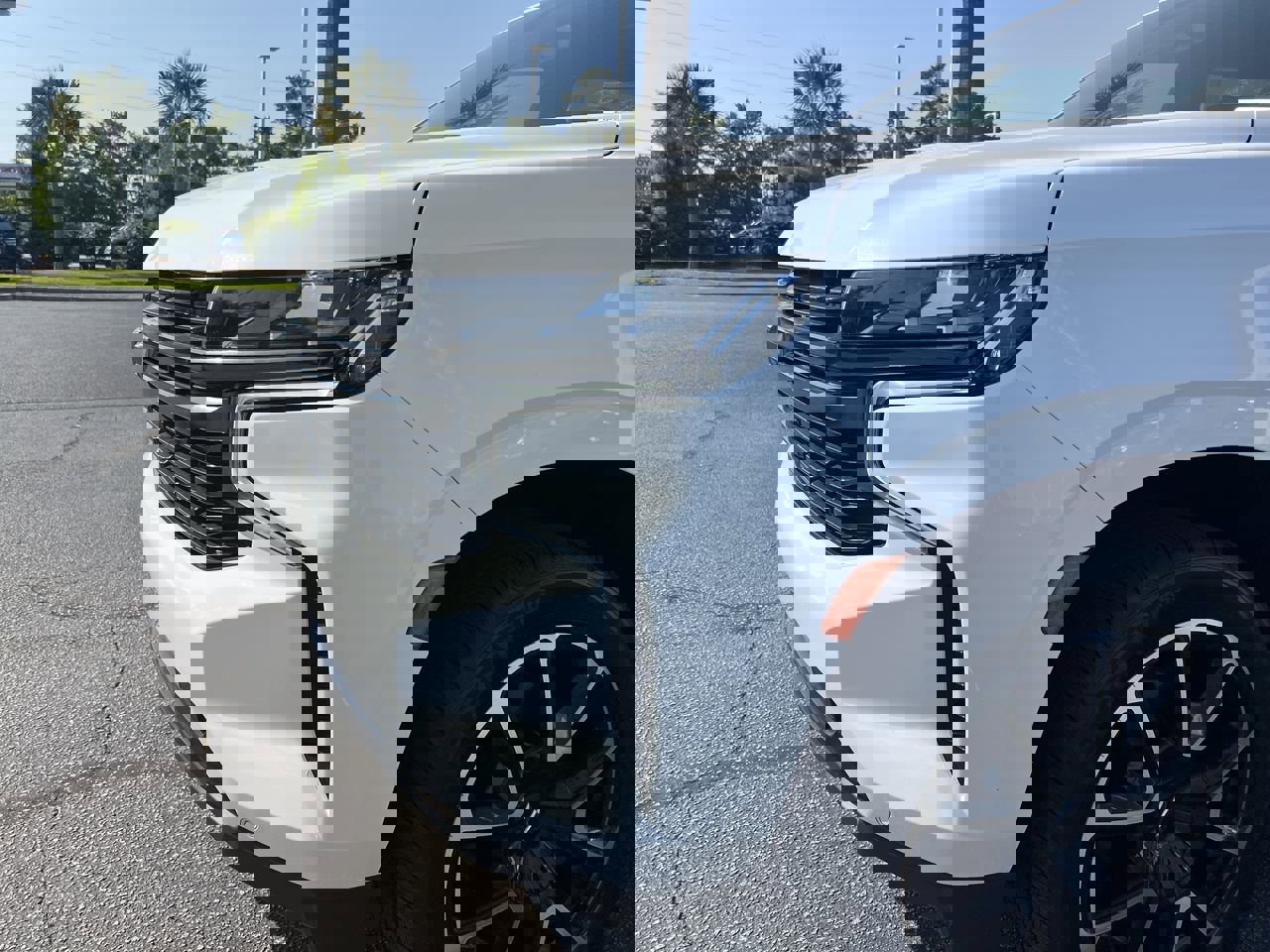 Used 2021 Chevrolet Suburban RST w/ Luxury Package AWD/4WD image 6