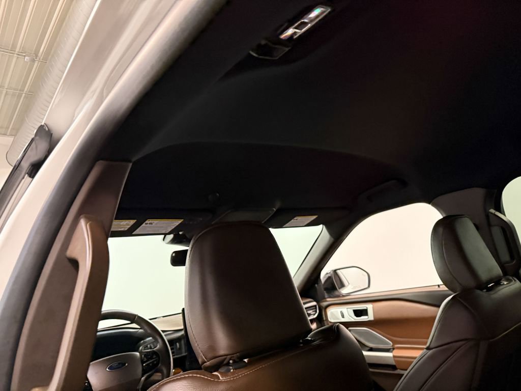 Used 2021 Ford Explorer King Ranch w/ Premium Technology Package image 52