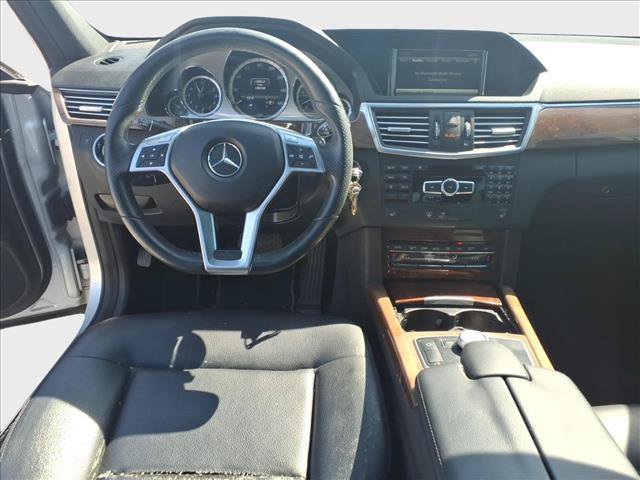 Used 2013 Mercedes-Benz E 350 4MATIC Sedan image 34