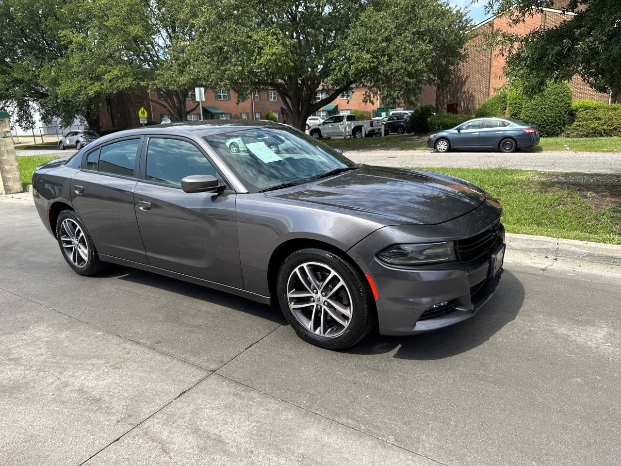 Used 2019 Dodge Charger SXT AWD/4WD image 7