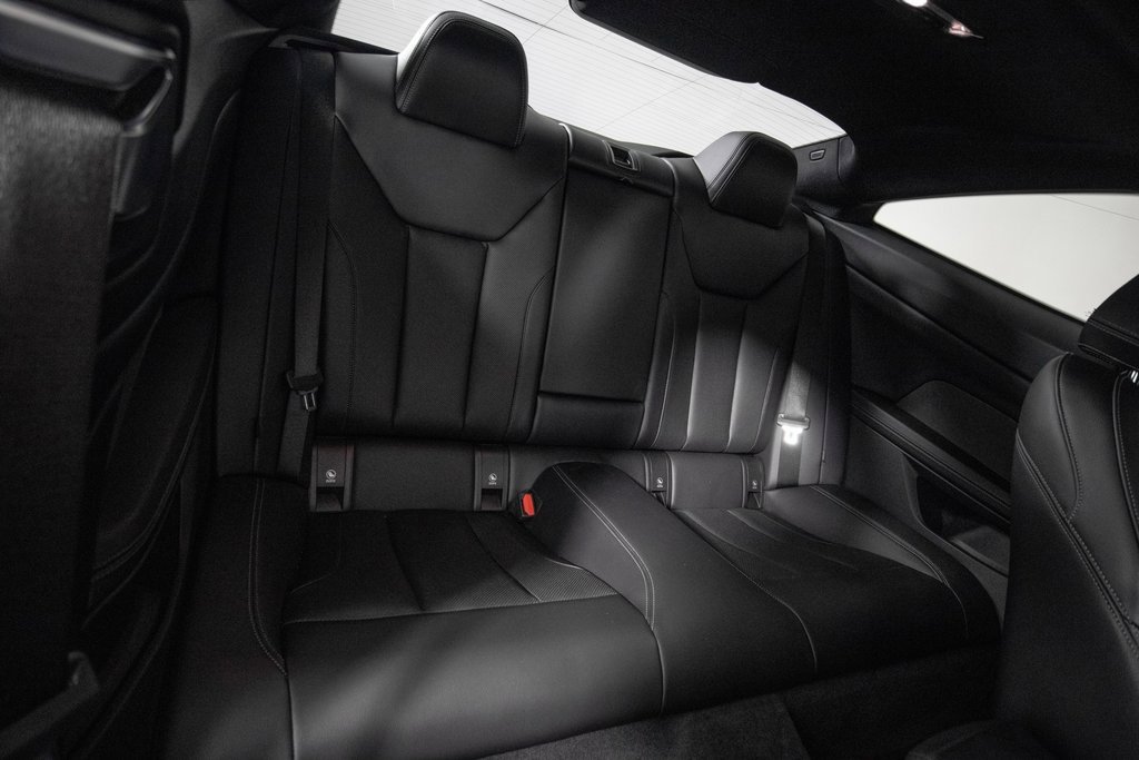 Used 2023 BMW 440i xDrive Coupe w/ Premium Package image 12