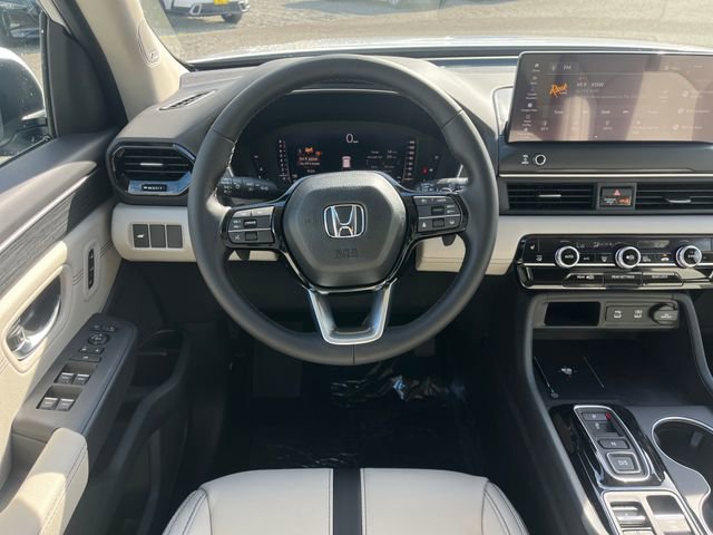 New 2026 Honda Pilot Touring image 16