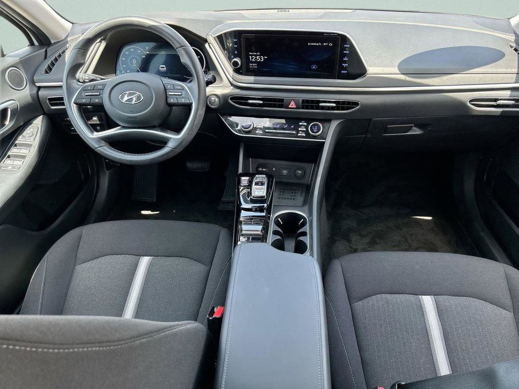 Certified 2023 Hyundai Sonata SEL w/ Convenience Package image 17