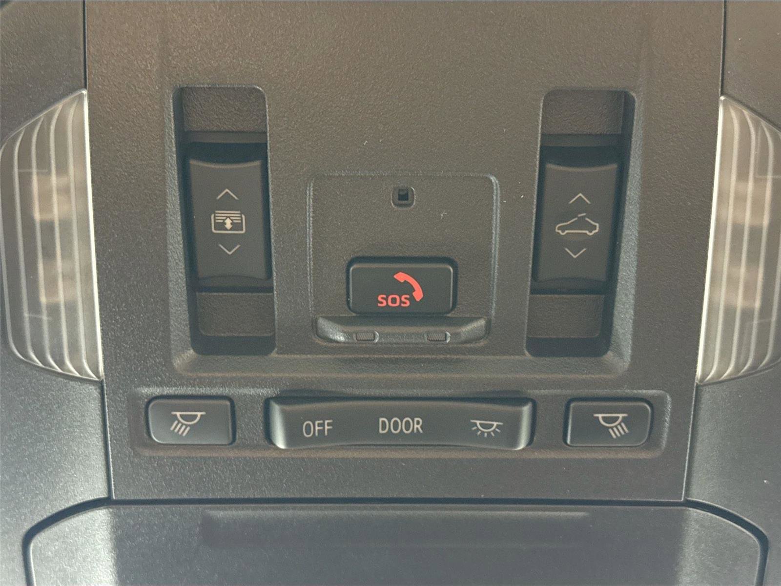 Used 2024 Toyota Highlander Platinum FWD image 23