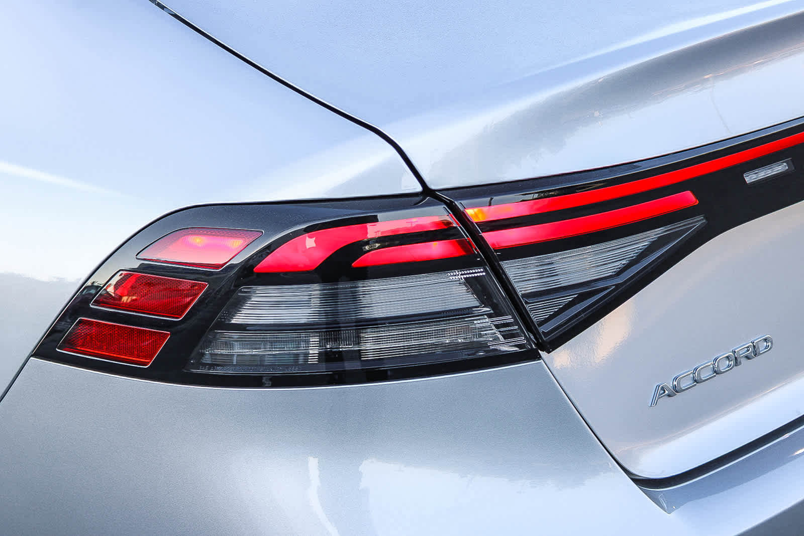 Certified 2025 Honda Accord Touring image 7