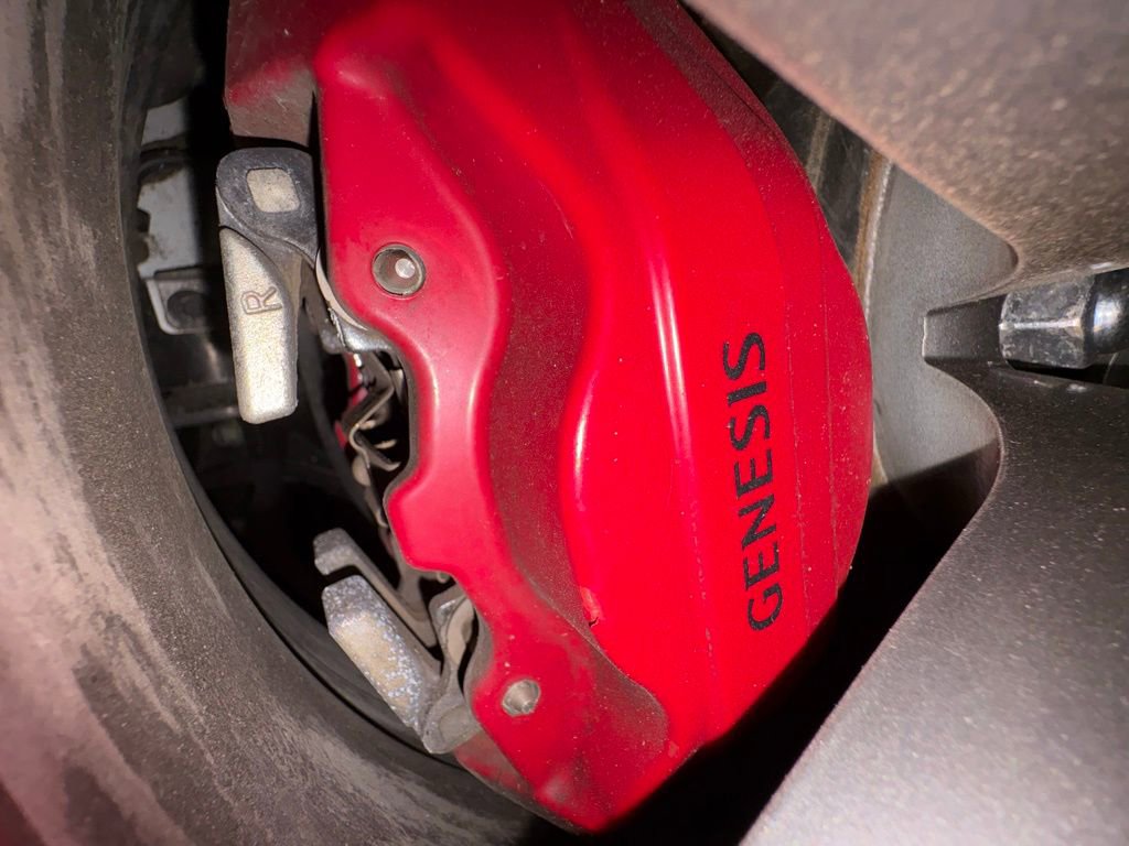 Used 2025 Genesis G70 2.5T image 11