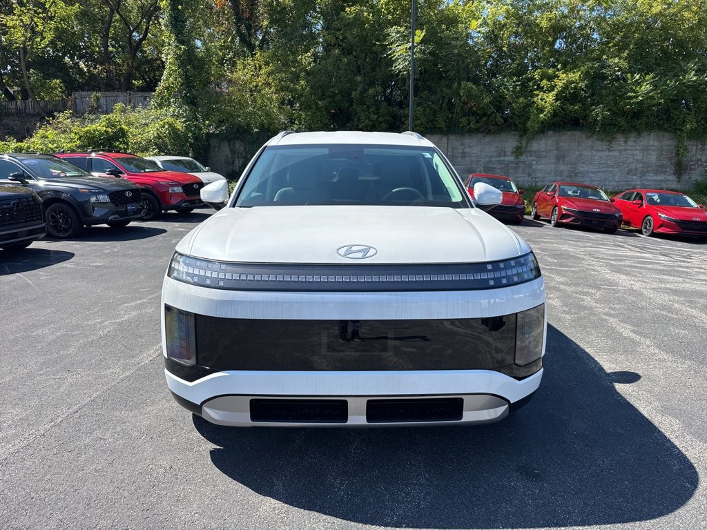 New 2026 Hyundai Ioniq 9 SEL image 2
