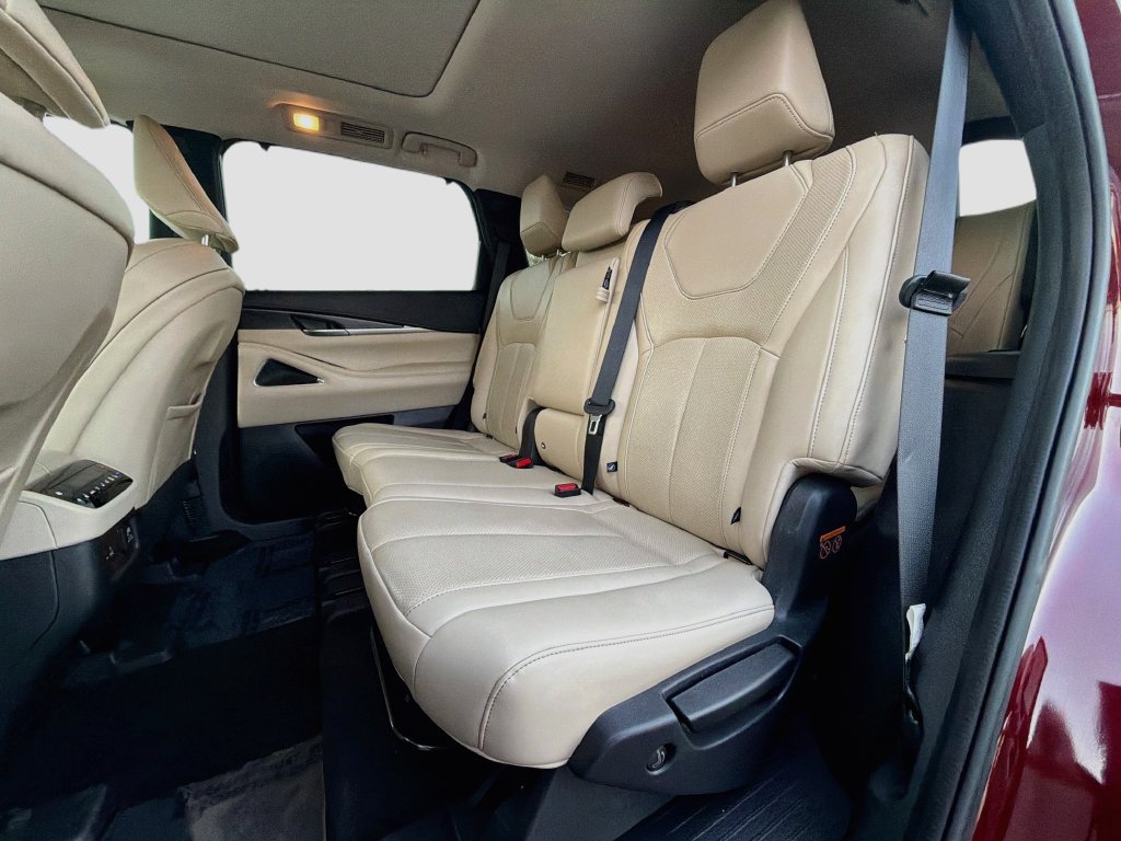Used 2022 INFINITI QX60 Sensory w/ Cargo Package AWD/4WD image 23