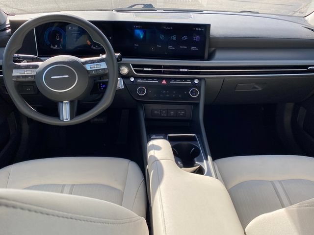 Used 2025 Hyundai Sonata SEL FWD image 5