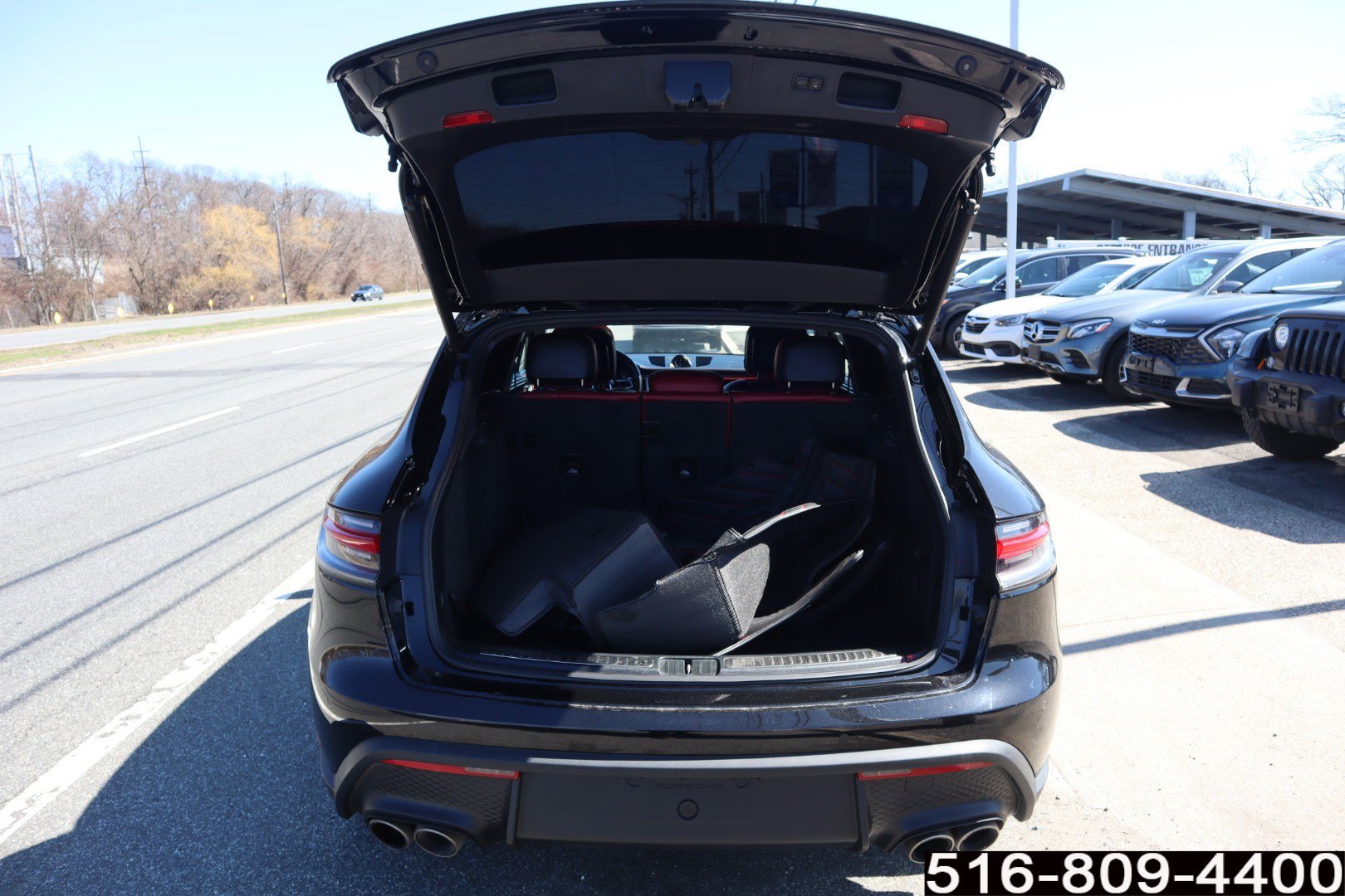 Used 2023 Porsche Macan S image 28