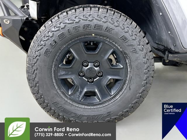 Used 2021 Jeep Gladiator Mojave w/ Trailer Tow Package image 32