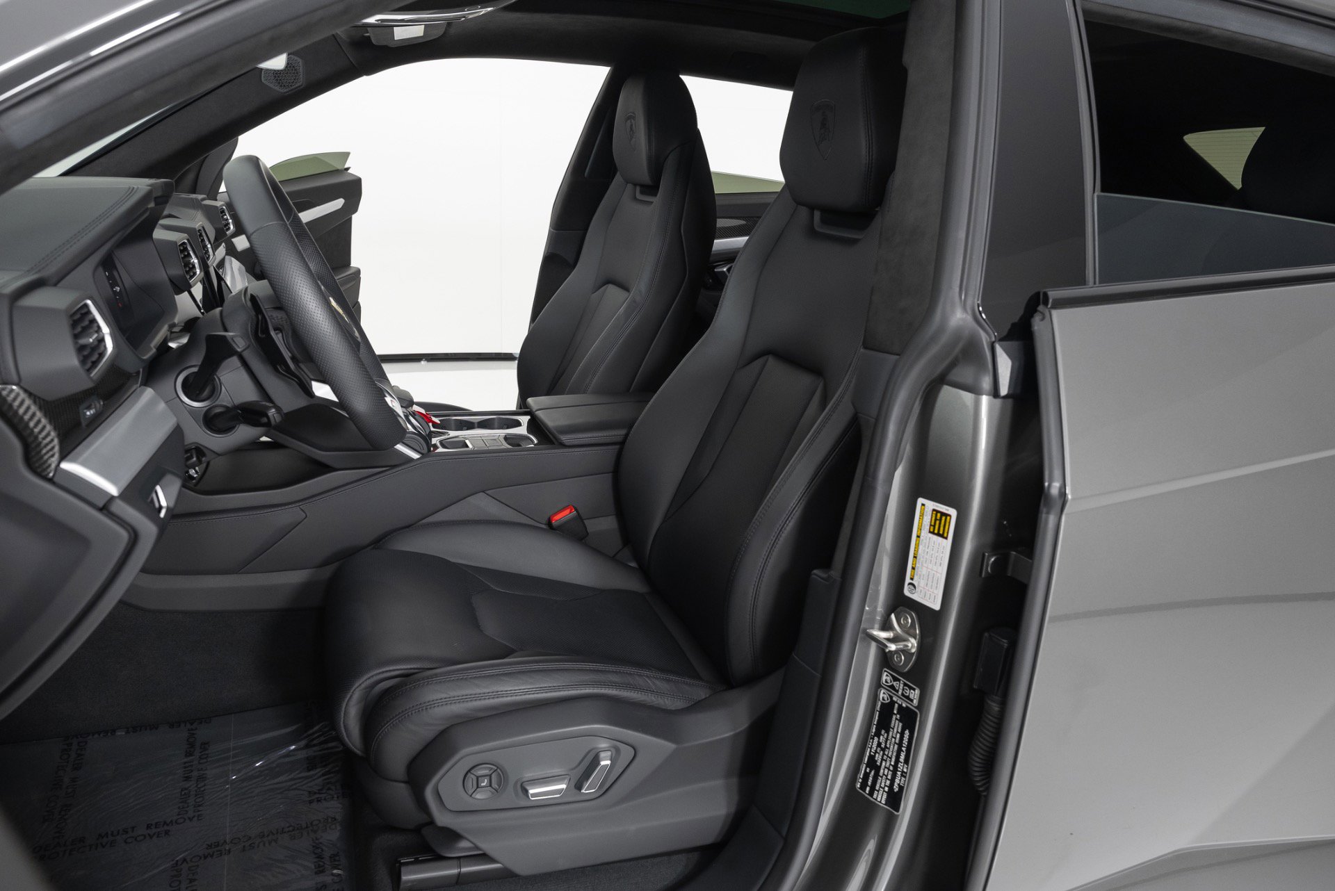 Used 2021 Lamborghini Urus AWD/4WD image 14