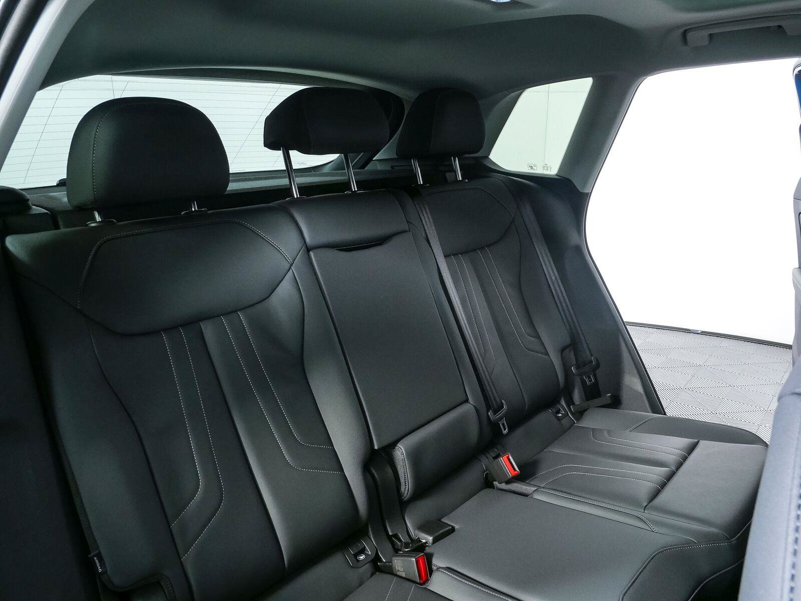 New 2026 Audi Q3 quattro 2.0T AWD/4WD image 23