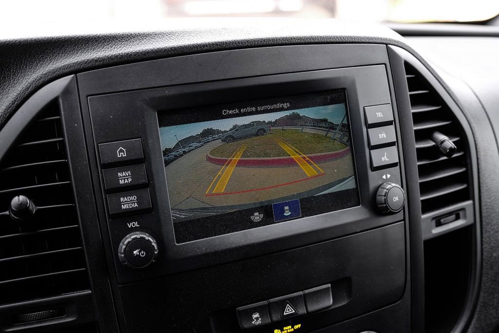 Used 2023 Mercedes-Benz Metris image 18