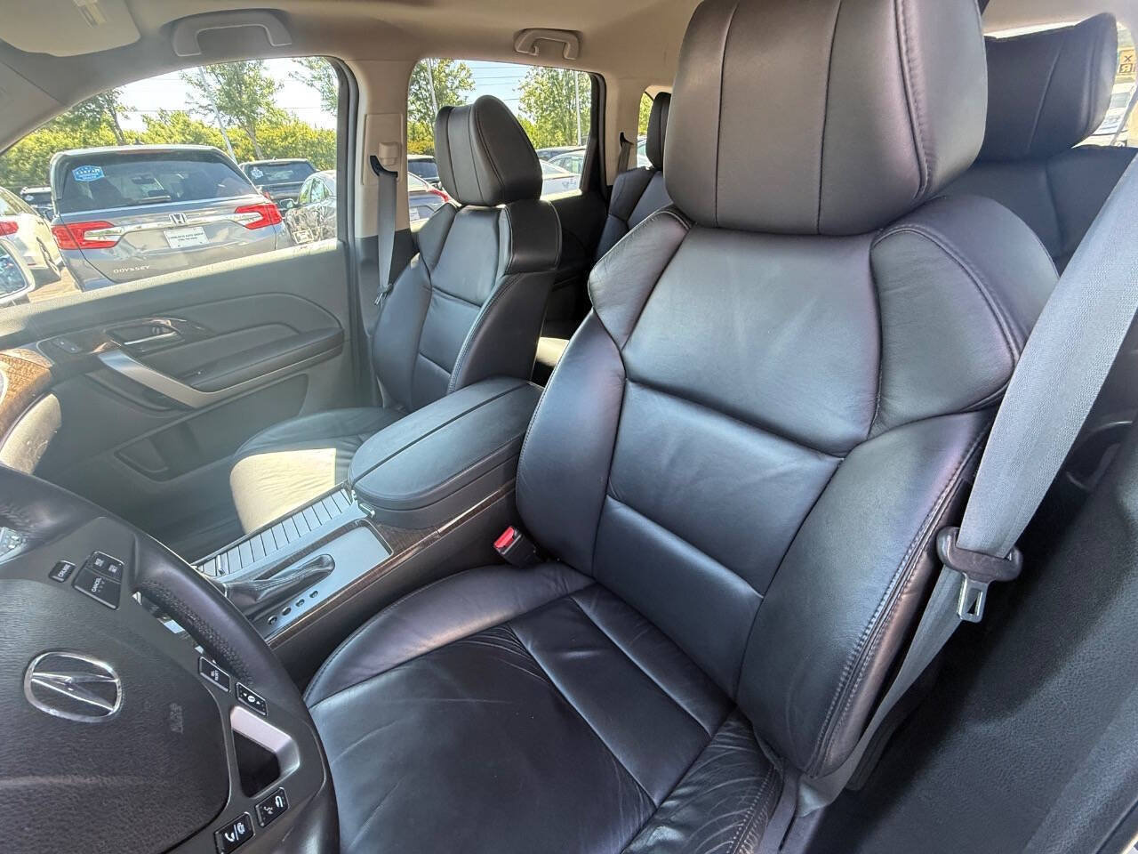 Used 2011 Acura MDX w/ Technology Package AWD/4WD image 17