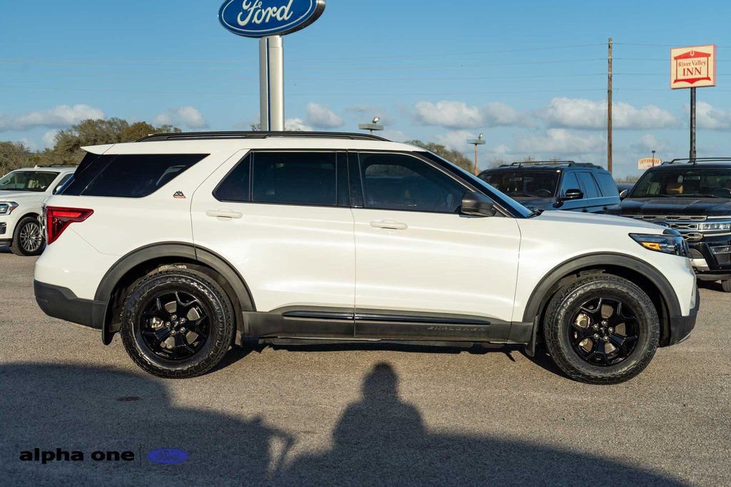Used 2023 Ford Explorer Timberline image 4