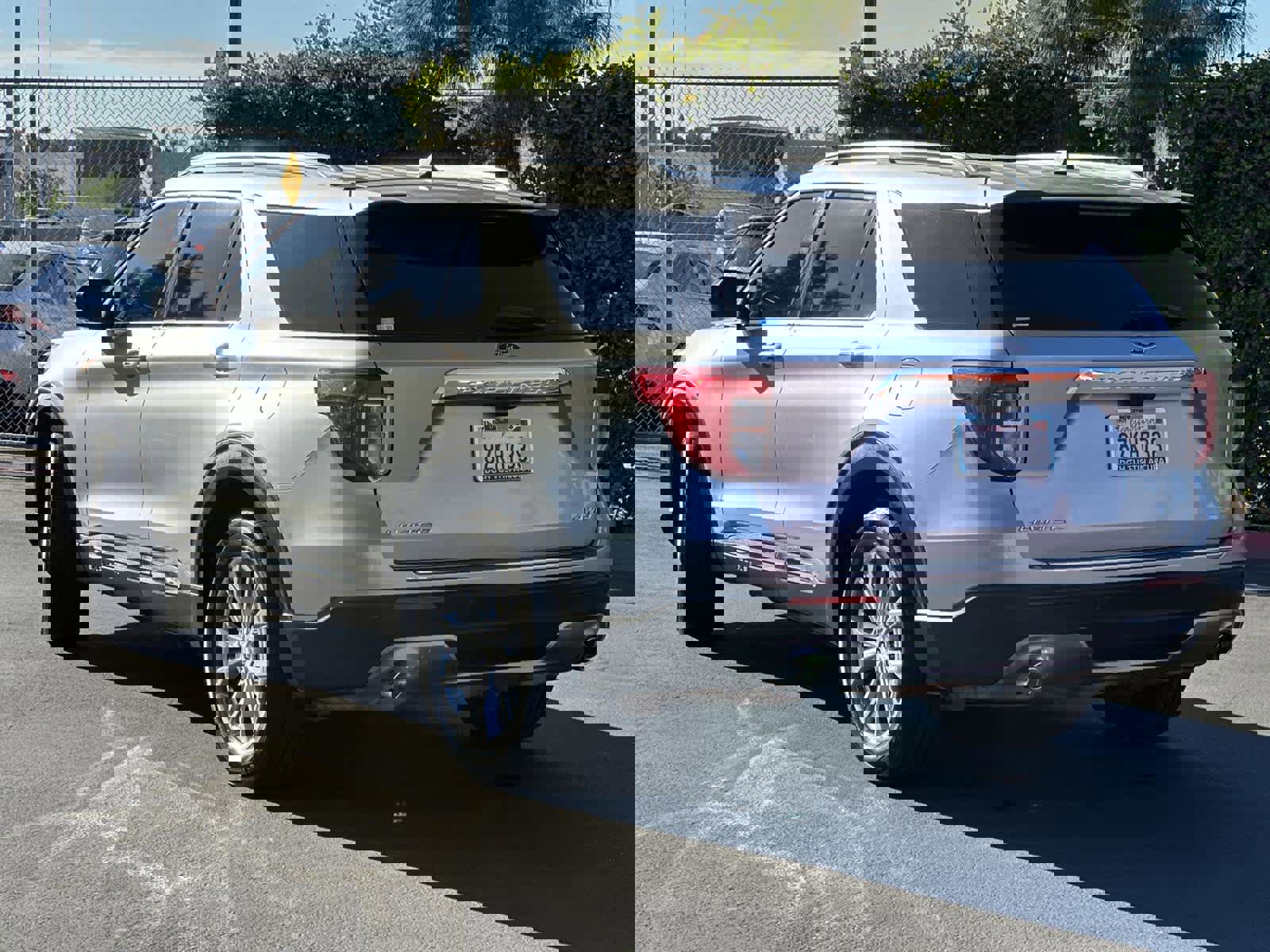 Used 2022 Ford Explorer Limited image 4