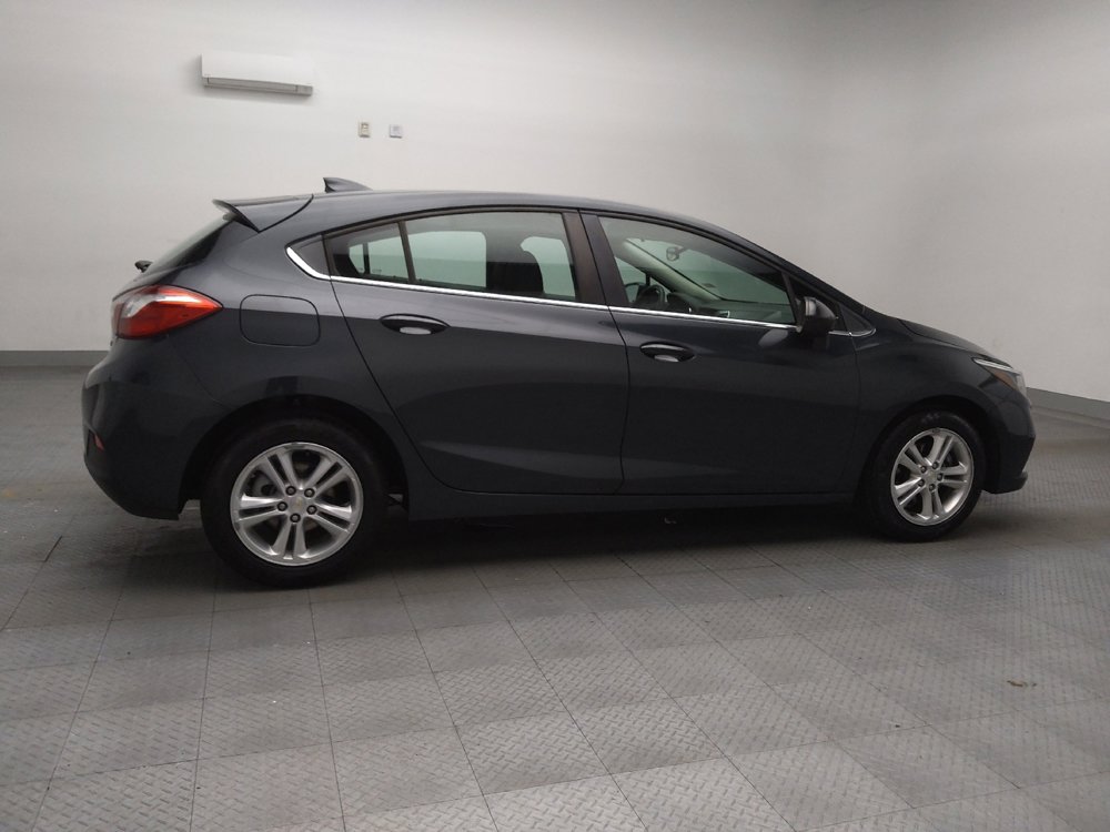 Used 2018 Chevrolet Cruze LT image 10