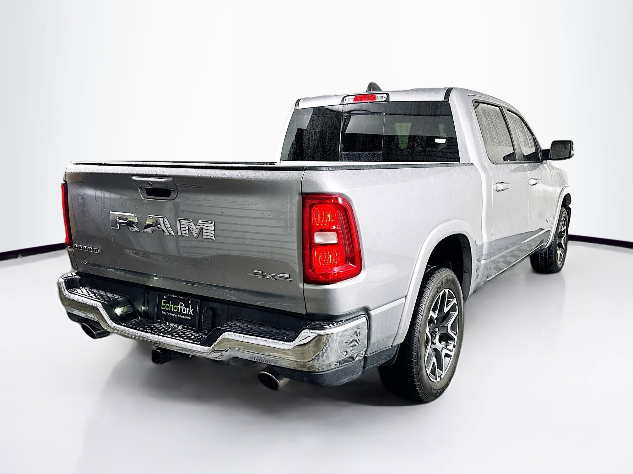 Used 2025 RAM 1500 Laramie image 9