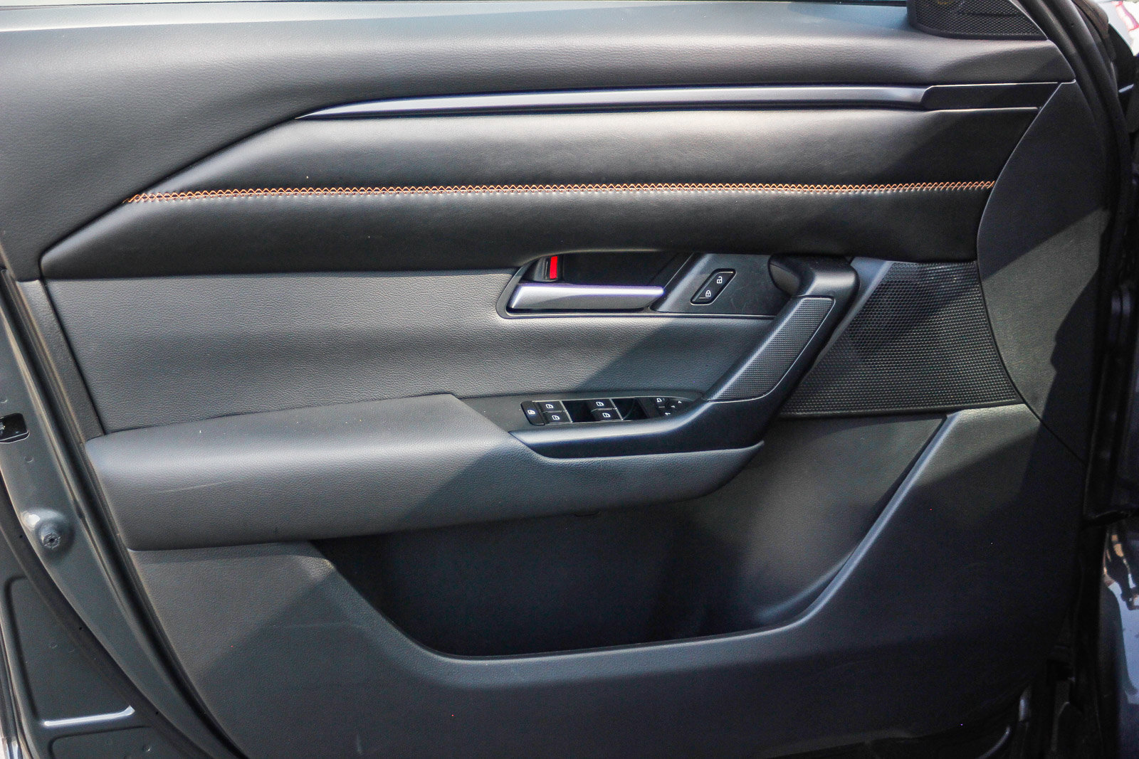 Used 2024 MAZDA CX-50 AWD 2.5 Turbo image 24