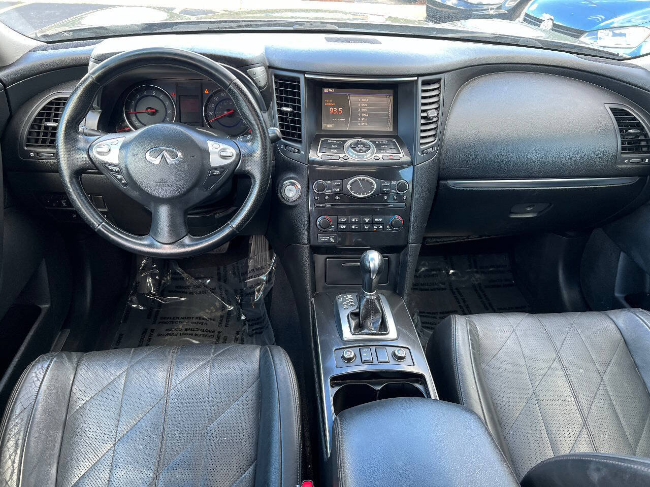 Used 2010 INFINITI FX35 AWD w/ Premium Pkg image 29