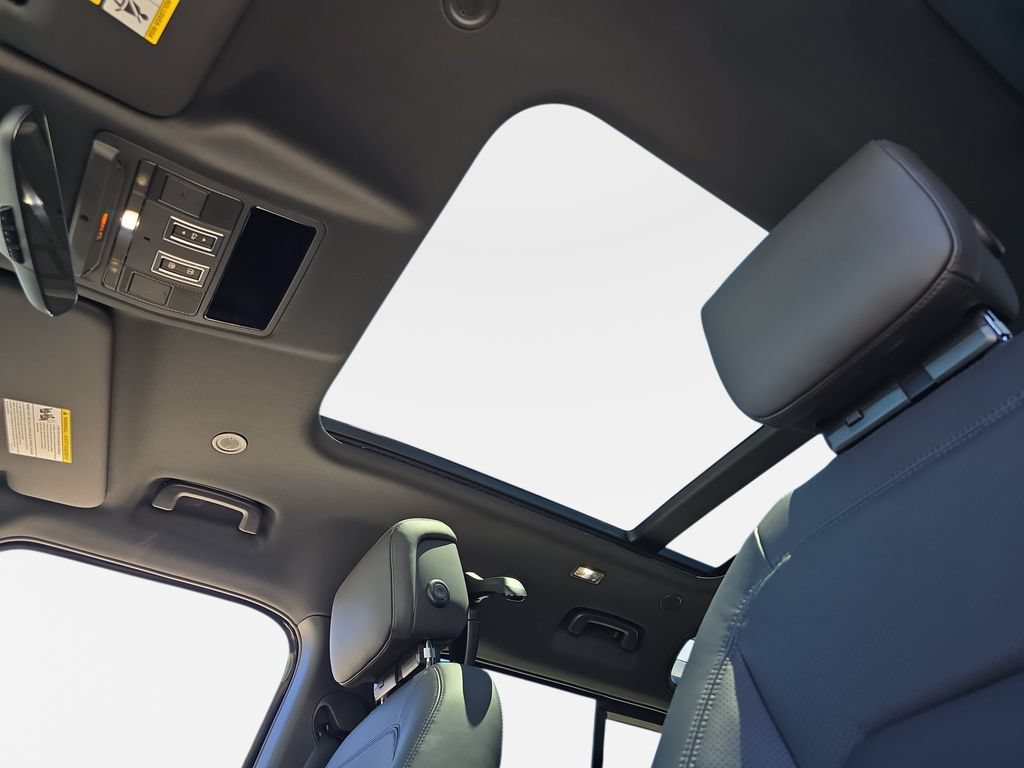 New 2026 Land Rover Defender 110 S AWD/4WD image 30