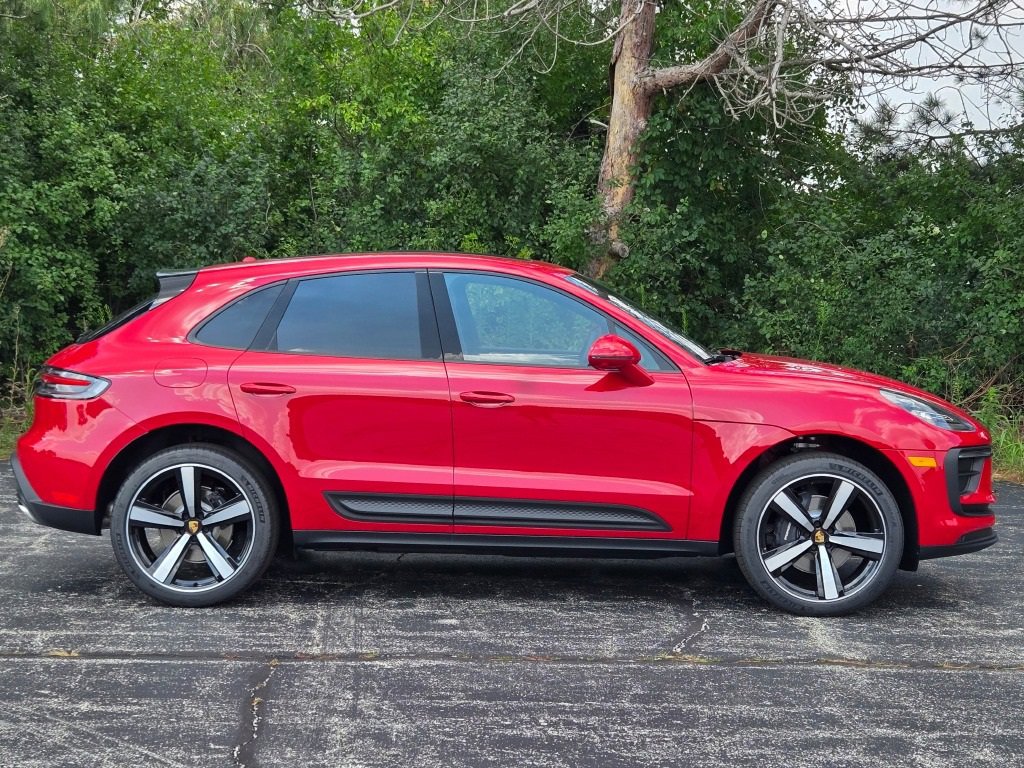 New 2026 Porsche Macan image 8