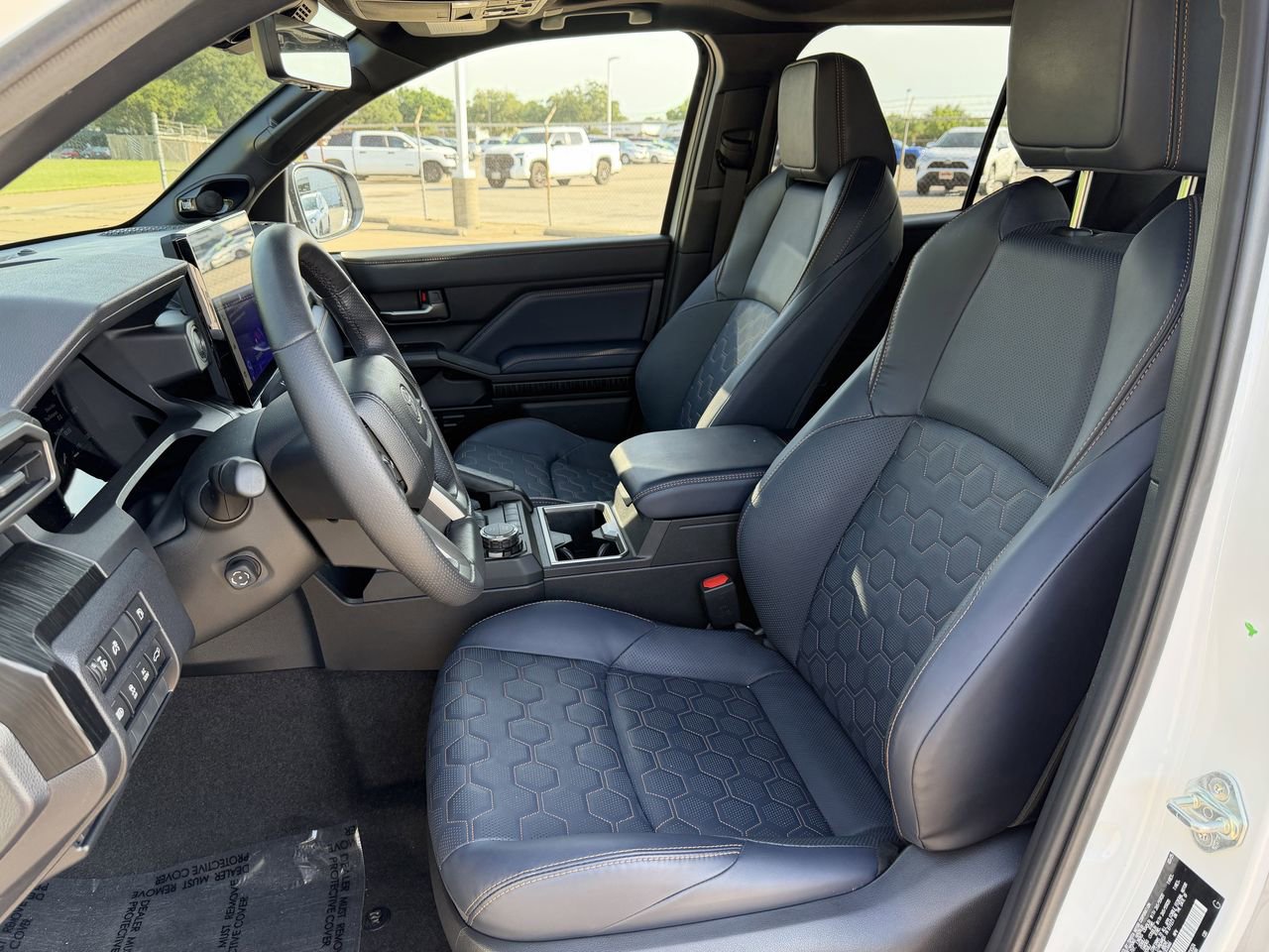 Used 2025 Toyota 4Runner 4WD image 23