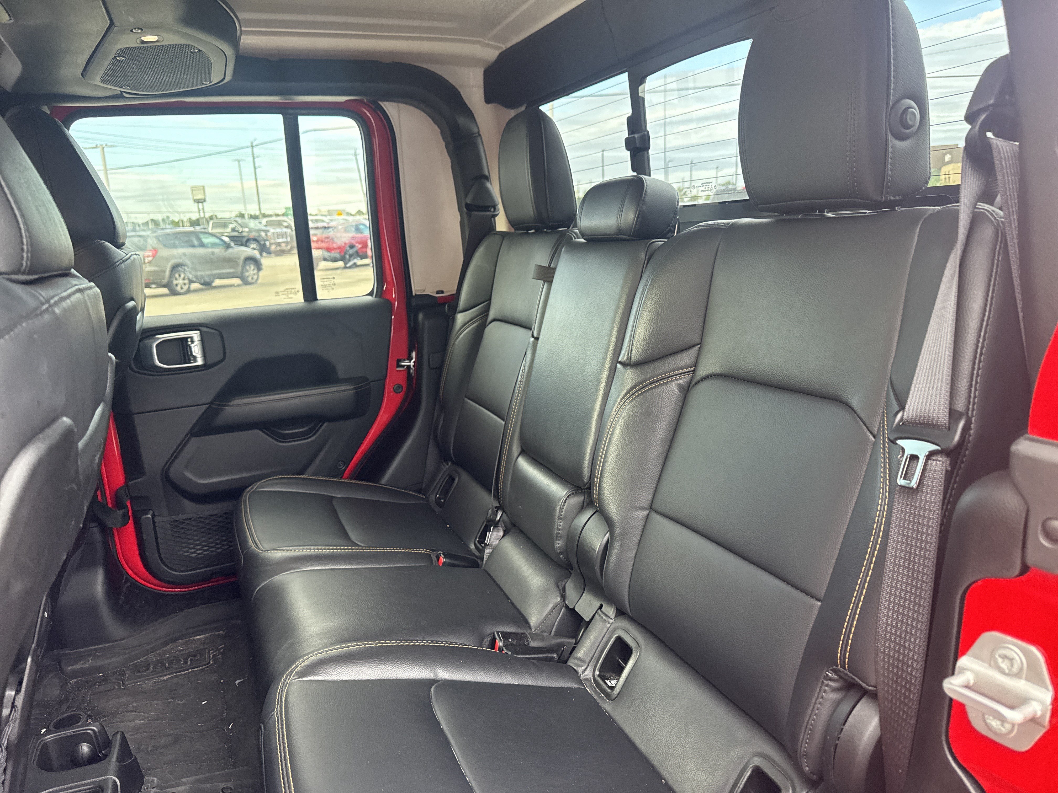 Used 2025 Jeep Gladiator Sport AWD/4WD image 7
