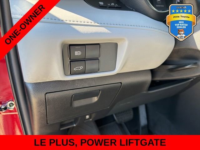 Used 2022 Toyota Highlander LE FWD image 16